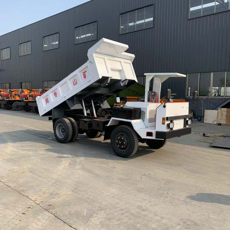 四不像翻斗車