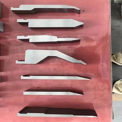 剪板機刀片、折彎模具、粉碎機刀片