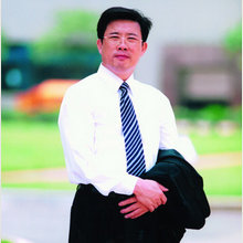 梁穩根