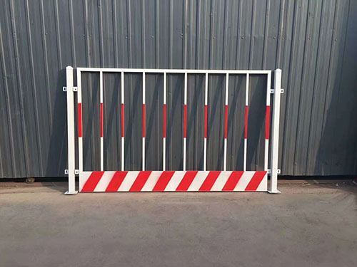 水泥防護(hù)柵欄模具