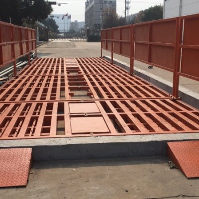供應洗車平臺 工業洗輪機 奧創您最